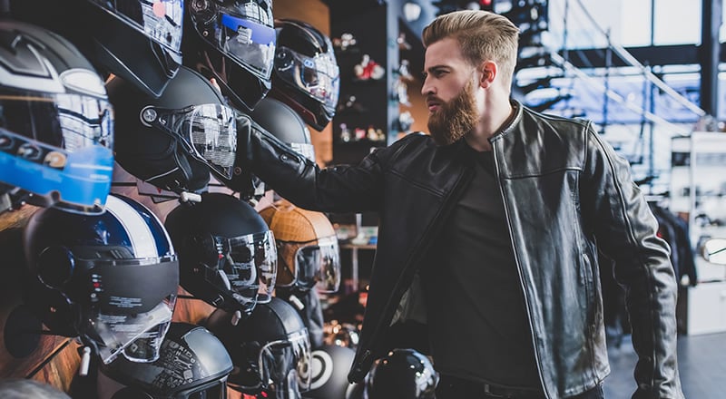 Choisir son casque moto homologué